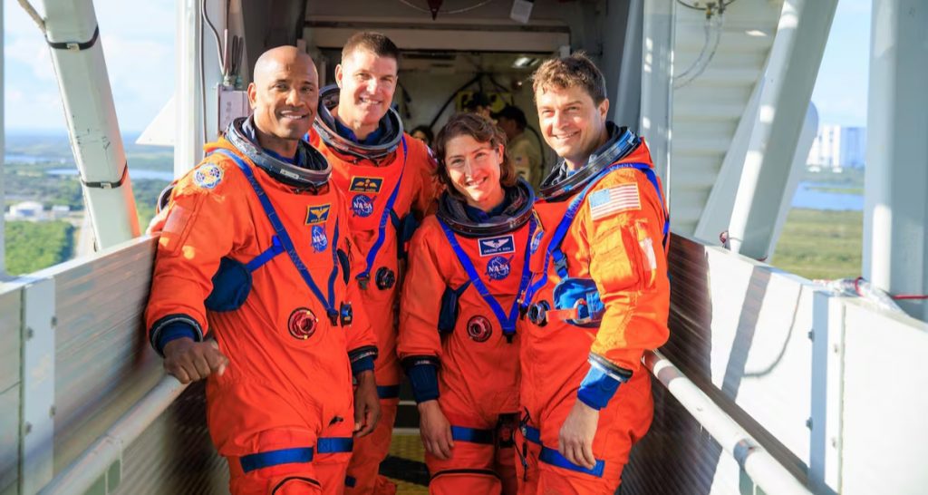 La tripulación de la Artemis 2, desde la izquierda, Victor Glover, Jeremy Hansen, Christina Koch y Reid Wiseman. NASA